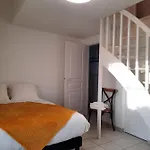 Ker Osmoz Bed & Breakfast *