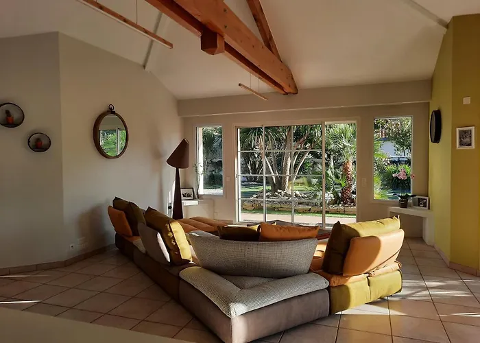 לינה וארוחת בוקר Ker Osmoz